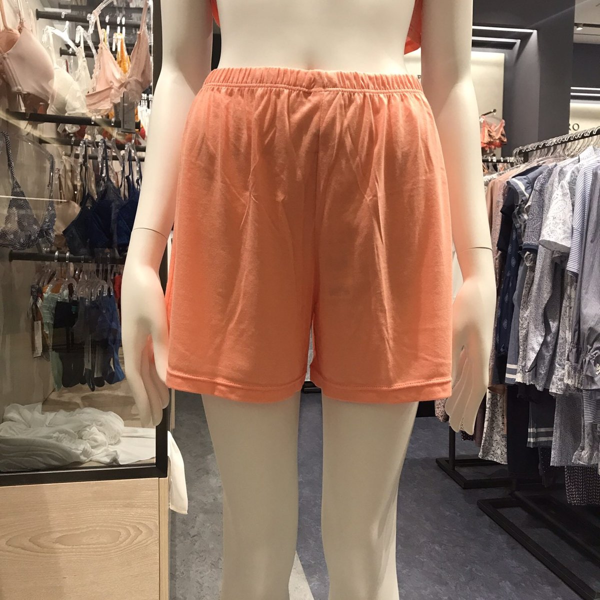 NEW SEXY LINGERIE Shinsegae Department Store Barba